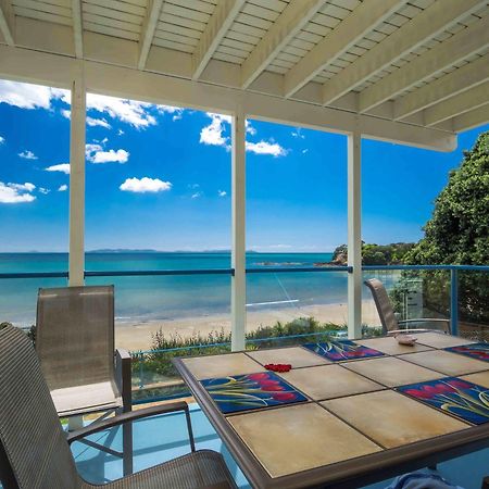 By The Bay Beachfront Apartments Mangonui Exterior photo
